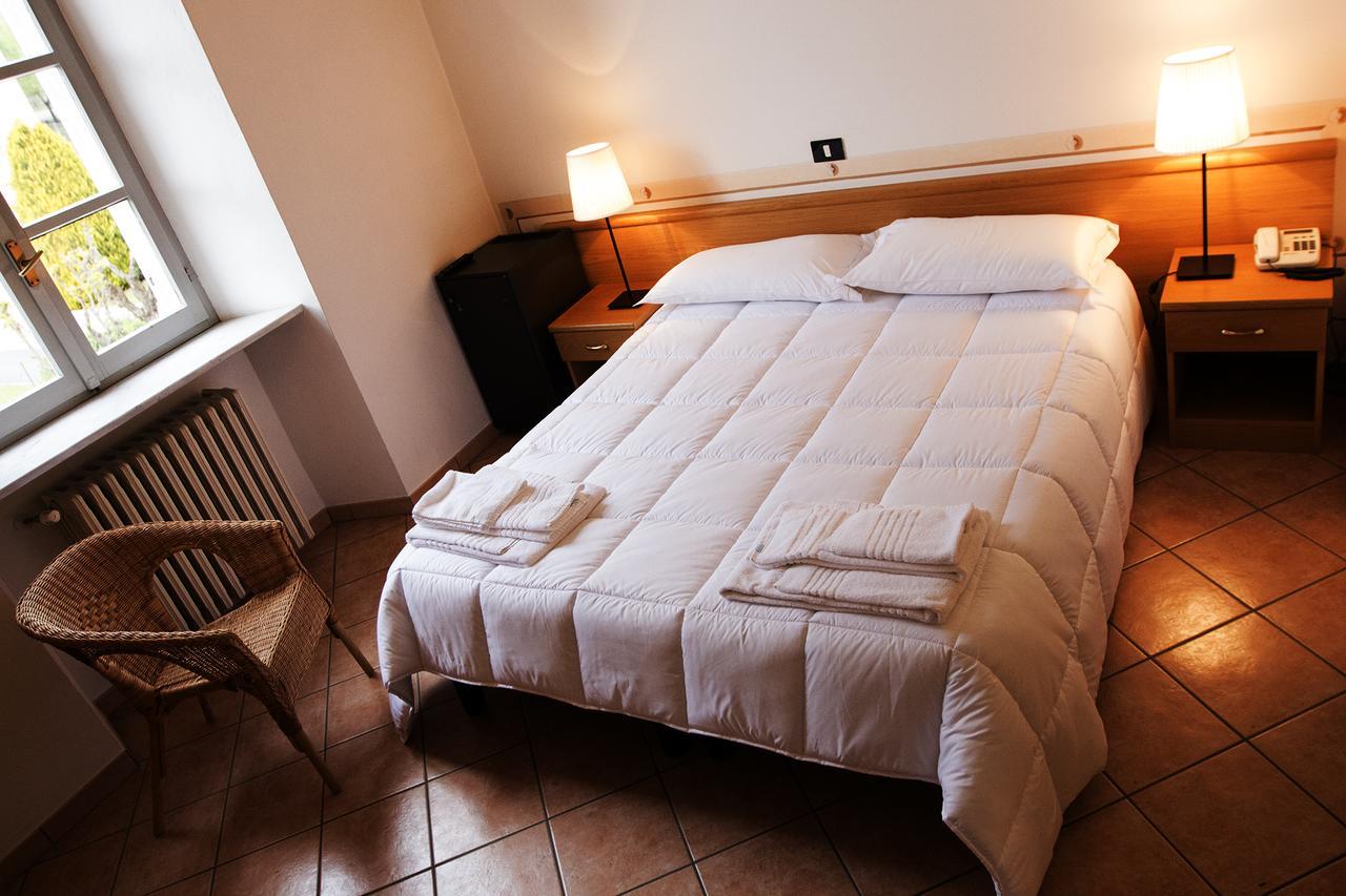 Hotel Portici Vicoforte Екстер'єр фото